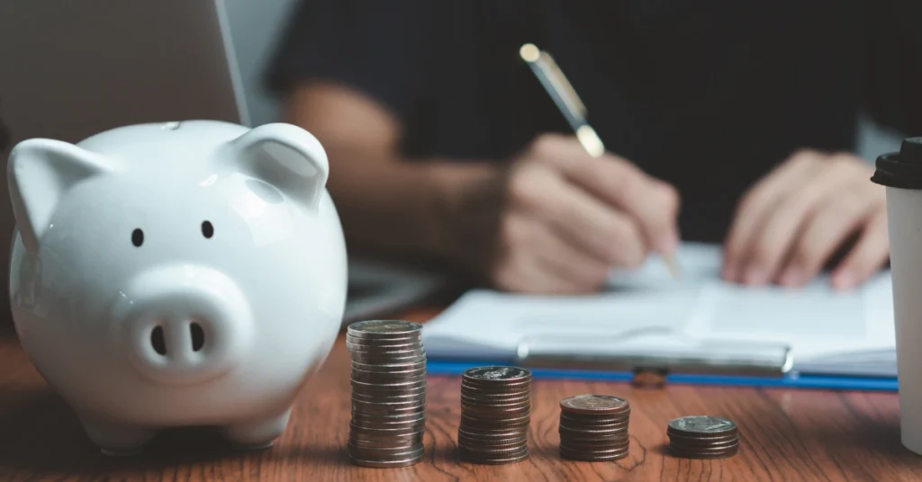 Debt funds vs Fixed Deposits: Which one to pick?